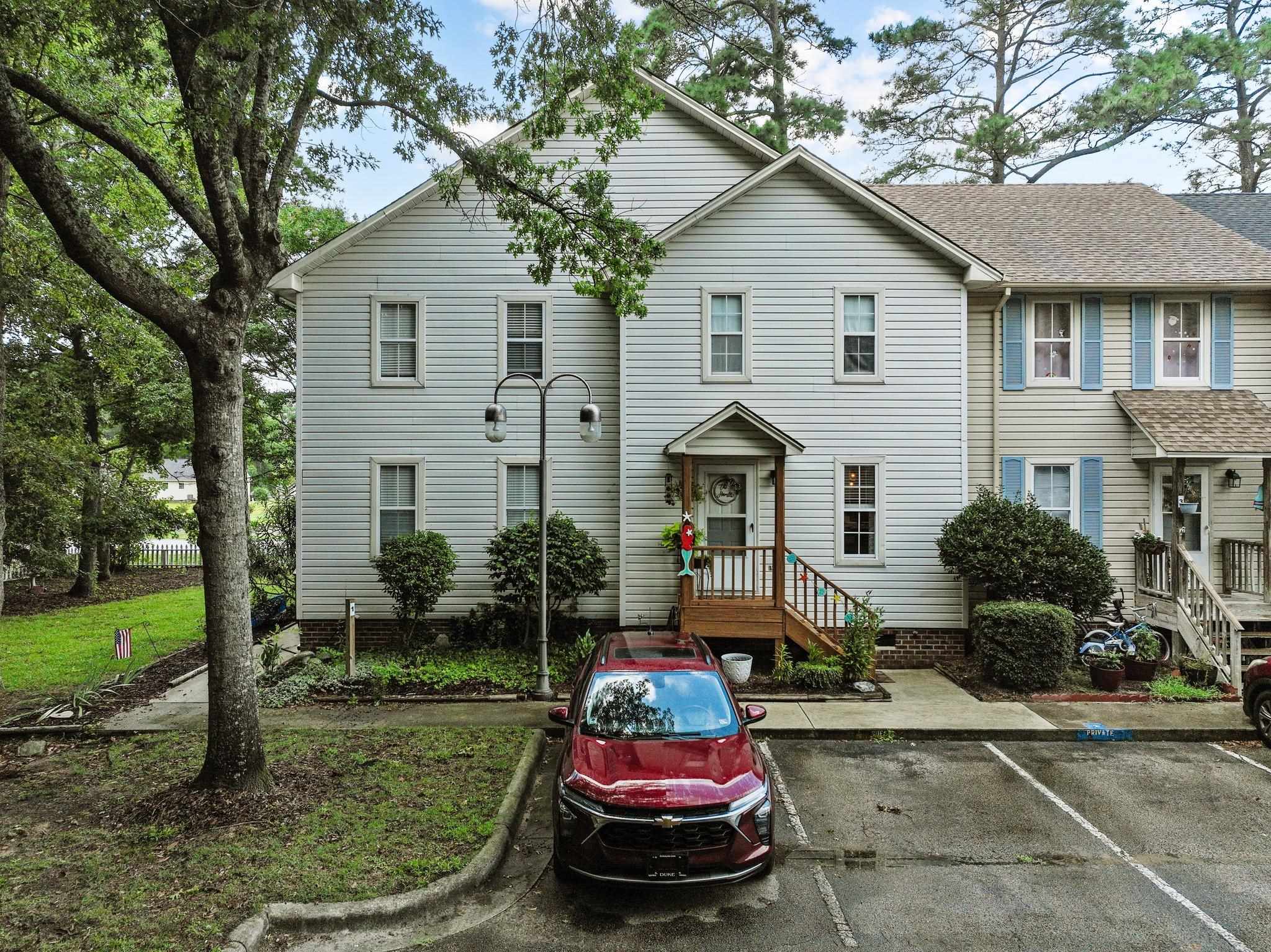 Croatan Ct, Manteo, NC 27954