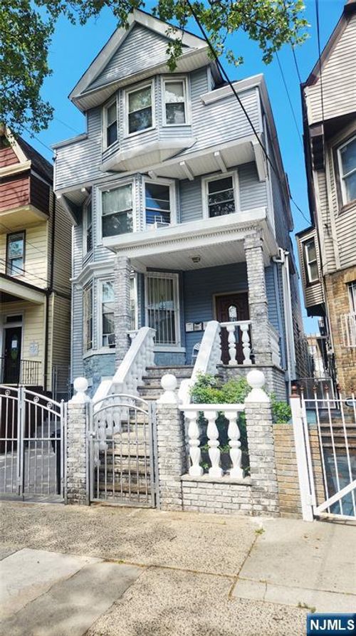 324 Clifton Ave, Newark, NJ, 07104-1587 | Card Image