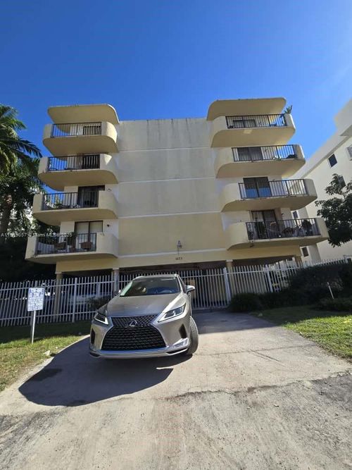 apt-301-1673 Bay Rd, Miami Beach, FL, 33139-2132 | Card Image