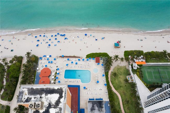 1101 - 19201 Collins Ave, Home with 0 bedrooms, 1 bathrooms and null parking in Sunny Isles Beach FL | Image 4