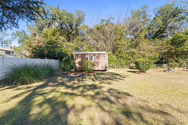 312 W Marion St, House other with 3 bedrooms, 2 bathrooms and null parking in Chattahoochee FL | Image 40