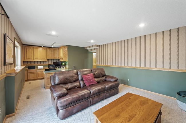 12139 Jonquil St Nw, House other with 3 bedrooms, 2 bathrooms and null parking in Coon Rapids MN | Image 28