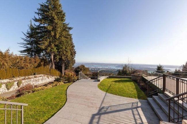 1167 Eyremount Drive, House other with 7 bedrooms, 8 bathrooms and 10 parking in West Vancouver BC | Image 5