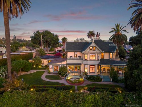 700 S Juniper St, Escondido, CA, 92025-5146 | Card Image