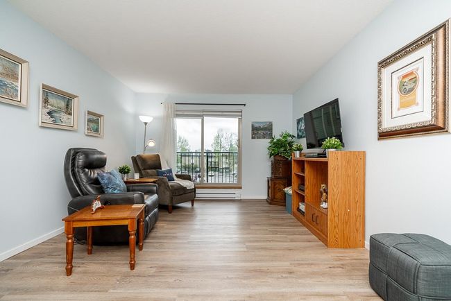 202 - 10468 148 Street, Condo with 1 bedrooms, 1 bathrooms and 1 parking in Surrey BC | Image 12