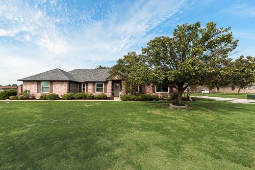 8901 S Water Tower Rd, Fort Worth, TX, 76179-5154 | Card Image