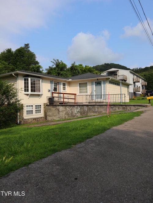 313 Boyd St, Rogersville, TN, 37857-2561 | Card Image