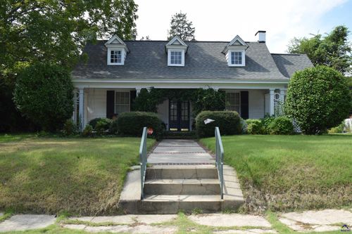 3698 Berkley Dr, Macon, GA, 31204-1828 | Card Image