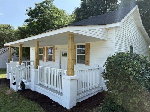 1300 Murphy Ave, LAGRANGE, GA, 30240-5204 | Card Image