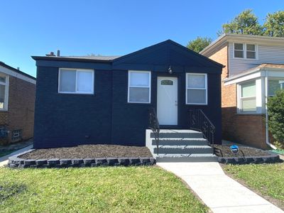 12530 S Justine Street, House other with 3 bedrooms, 2 bathrooms and 1 parking in Calumet Park IL | Image 2