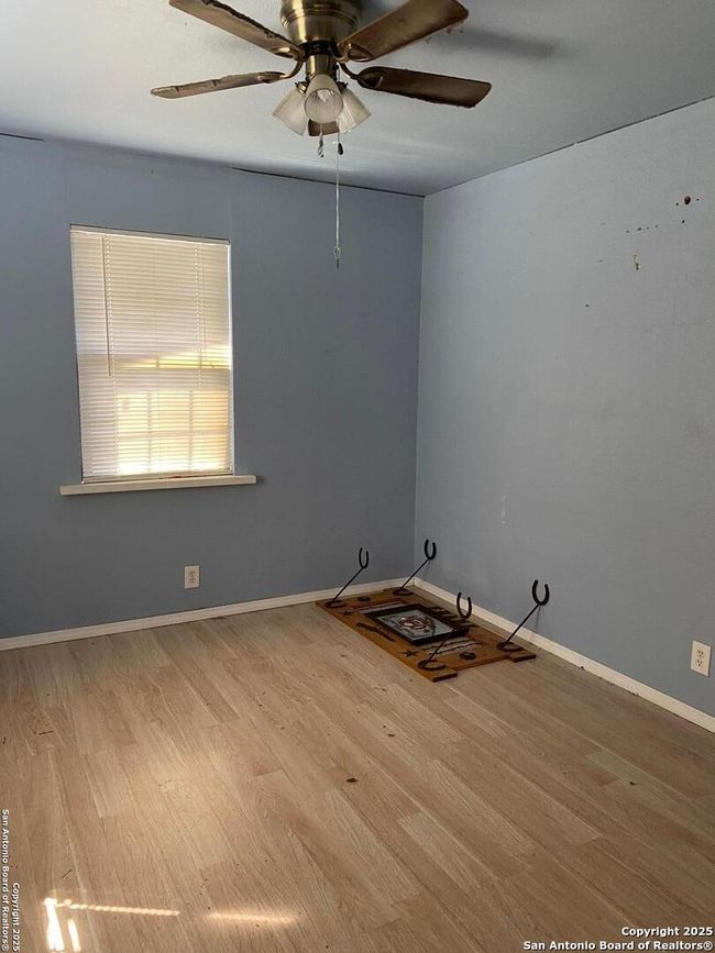 1506 Hough, House other with 3 bedrooms, 1 bathrooms and null parking in Adkins TX | Image 12