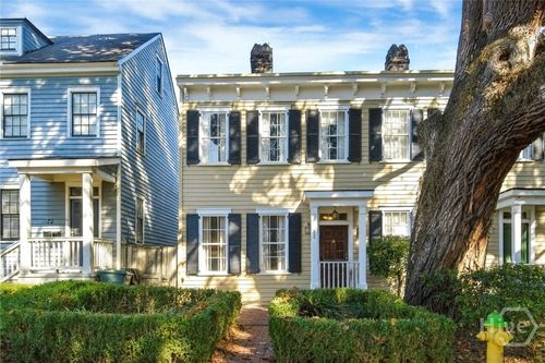 524 E Jones St, Savannah, GA, 31401-4710 | Card Image