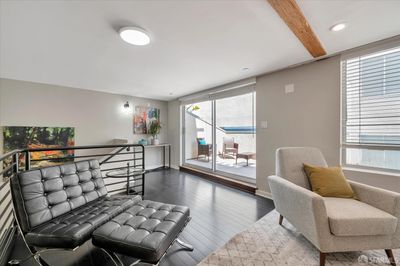 3 - 2011 3rd Street, Condo with 3 bedrooms, 2 bathrooms and 1 parking in San Francisco CA | Image 3