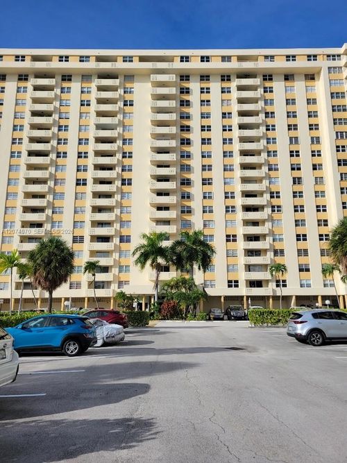 307-1833 S Ocean Dr, Hallandale Beach, FL, 33009-4941 | Card Image