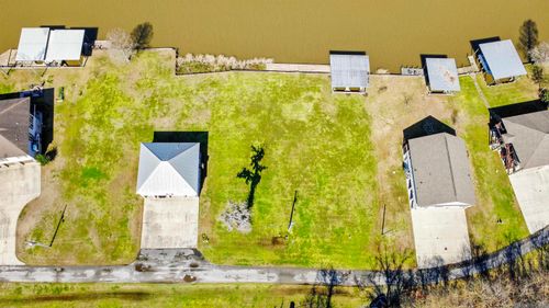 17705 Cove Ln, Denham Springs, LA, 70726-8167 | Card Image