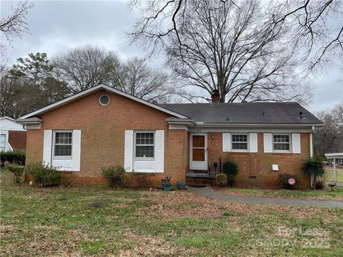 3847 Whitehall Dr, Charlotte, NC, 28208-4649 | Card Image