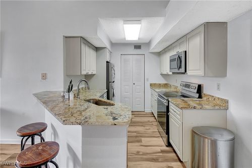 apt-1633-13615 Eagle Ridge Dr, FORT MYERS, FL, 33912-6821 | Card Image