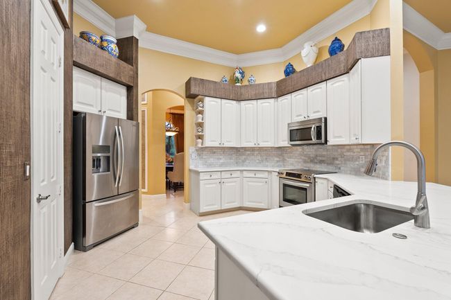 8107 Links Way, House other with 3 bedrooms, 3 bathrooms and null parking in Port St Lucie FL | Image 14