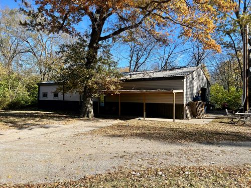 2175 Old Police Park Rd, Saint Joseph, IL, 61873-8831 | Card Image