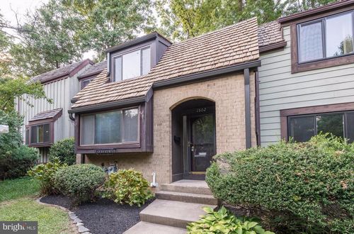 1502 Farsta Ct, RESTON, VA, 20190-4908 | Card Image