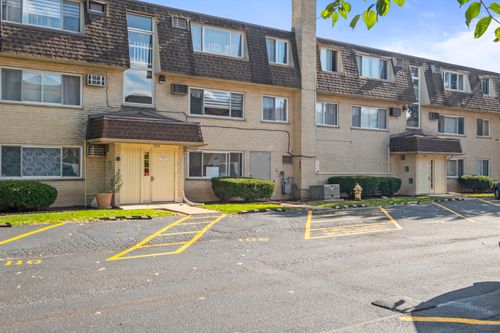 apt-2a-8808 Briar Ct, Des Plaines, IL, 60016-5451 | Card Image