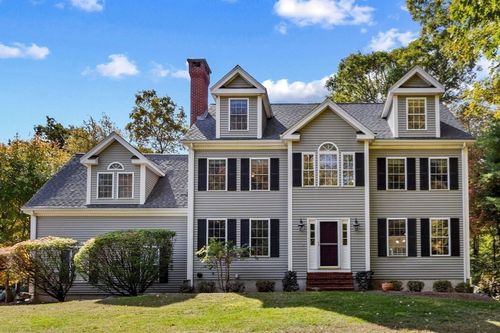 30 Broken Tree Rd, Medway, MA, 02053-2448 | Card Image