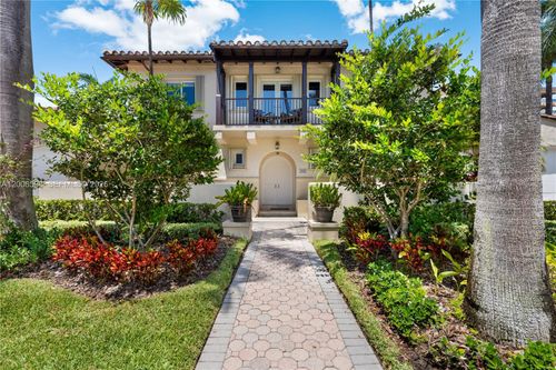 13636 Deering Bay Dr, Coral Gables, FL, 33158 | Card Image