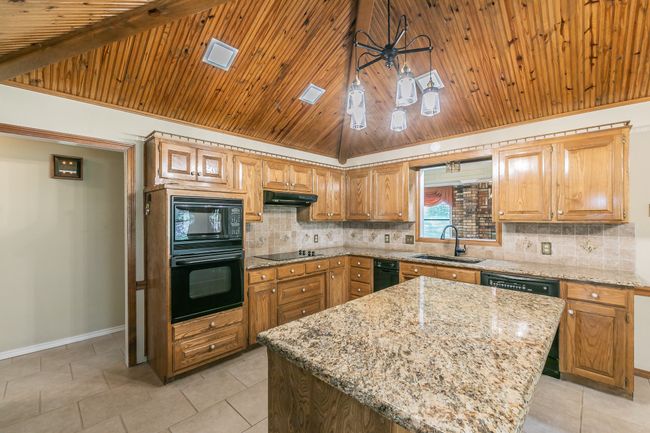 2111 Meadowview Dr, House other with 3 bedrooms, 2 bathrooms and null parking in Keller TX | Image 14