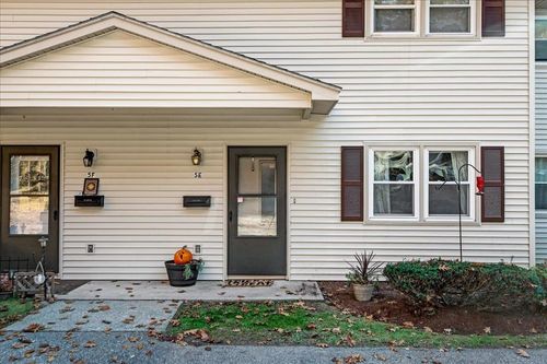 5e-86 Pinecrest Drive, Essex, VT, 05452 | Card Image
