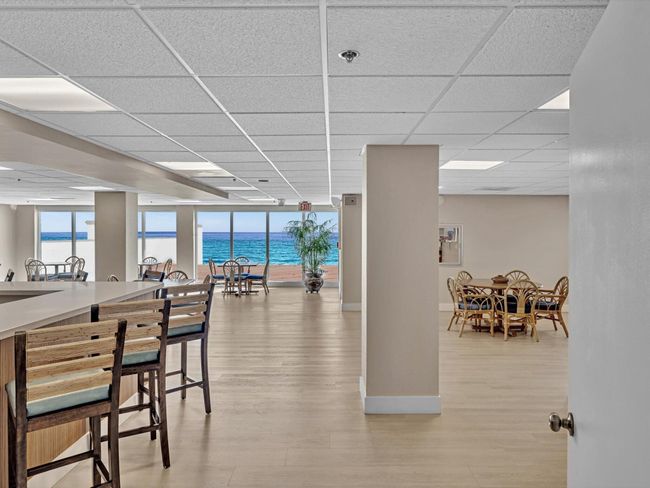 APT-605 - 4505 S Ocean Blvd, Condo with 2 bedrooms, 2 bathrooms and null parking in Highland Beach FL | Image 60