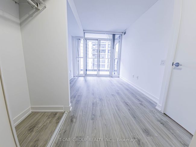 803 - 29 Singer Crt, Condo with 1 bedrooms, 1 bathrooms and 1 parking in North York ON | Image 12