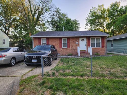 75 W Virginia Avenue, Hampton, VA, 23663 | Card Image