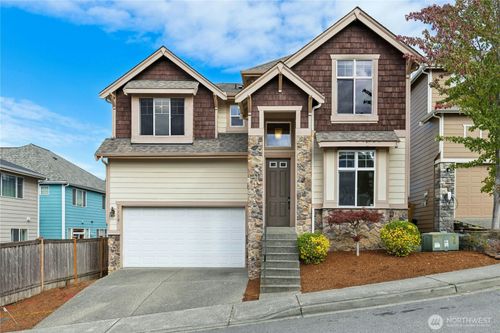 1118 S 36th St, Renton, WA, 98055-5851 | Card Image