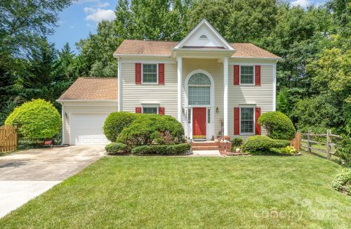 7524 Heronwood Ln, Charlotte, NC, 28227-2465 | Card Image
