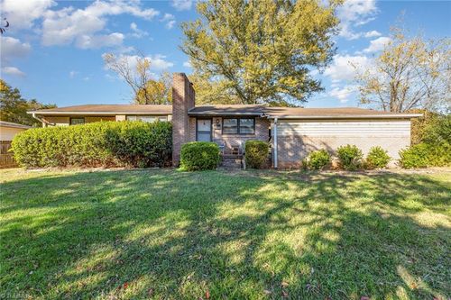 4013 Avera Ave, Winston-Salem, NC, 27106-1604 | Card Image