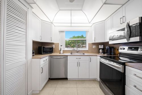 104-9330 Sunrise Lakes Blvd, Sunrise, FL, 33322-2160 | Card Image