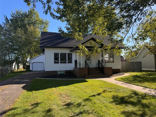 304 Wisconsin Avenue, Cameron, WI, 54822 | Card Image