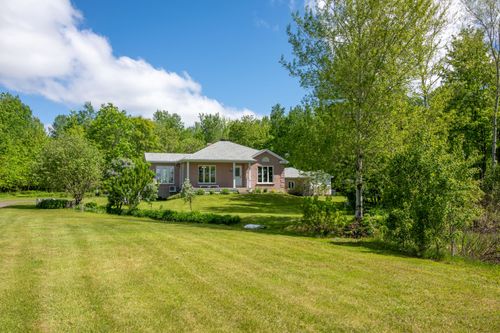 828 11e Rang, Granby, QC, J2J0P9 | Card Image