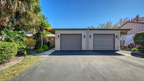 5719 Westwind Lane, Sarasota, FL, 34231 | Card Image