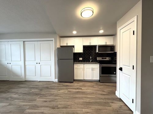 apt-4-625 Main St, Reading, MA, 01867-3003 | Card Image