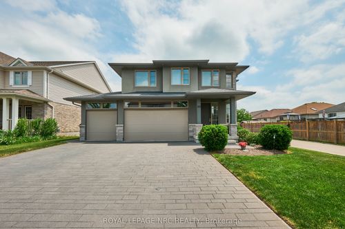 80 Days Ave, Thorold, ON, L2V0E6 | Card Image