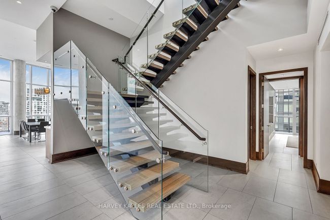 PH-2 - 169 Fort York Blvd, Condo with 8 bedrooms, 11 bathrooms and 6 parking in Toronto ON | Image 3