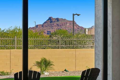 5934 E Redmont Dr, Mesa, AZ, 85215-7806 | Card Image