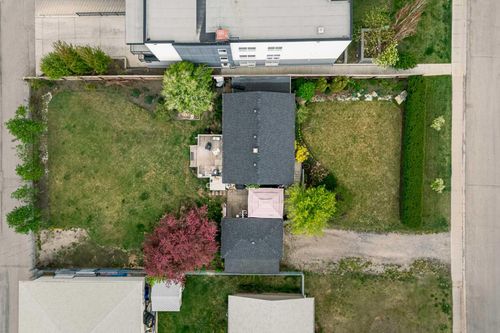 15307 1 St Se, Calgary, AB, T2X2A2 | Card Image