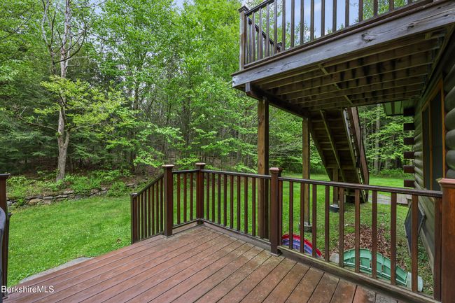 Side and upper deck view | Image 47