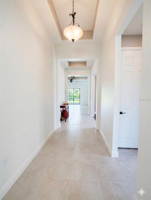 8023 Sandstar Way, SARASOTA, FL, 34240-1214 | Card Image