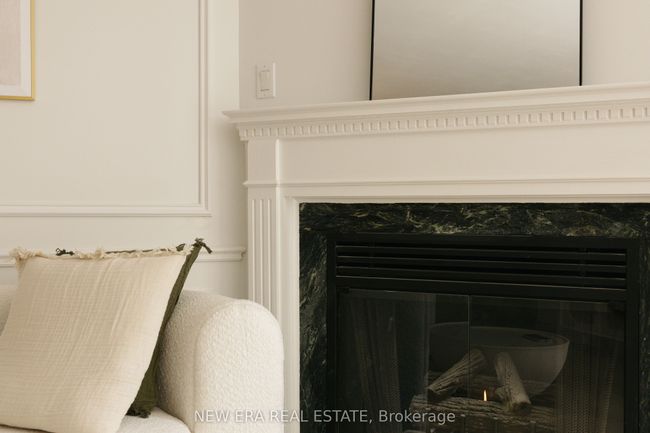 302 - 1 Ripley Ave, Condo with 2 bedrooms, 1 bathrooms and null parking in Toronto ON | Image 4