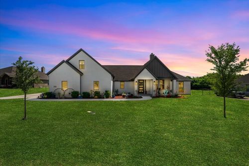 250 Odell Rd, Springtown, TX, 76082-6337 | Card Image