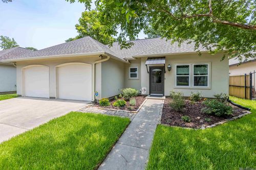 9379 Boone Dr, Baton Rouge, LA, 70810-2741 | Card Image