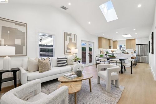 1612 Carleton St, Berkeley, CA, 94703-1815 | Card Image